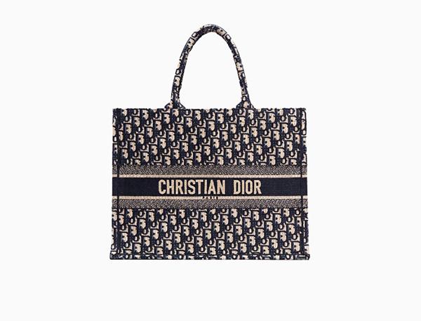 大人気 ディオールスーパーコピー Dior Book Tote ブックトート 重ね刺繍 ロゴ入 20032510